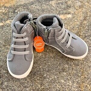 Wonder nation Baby gray sneakers Size 4